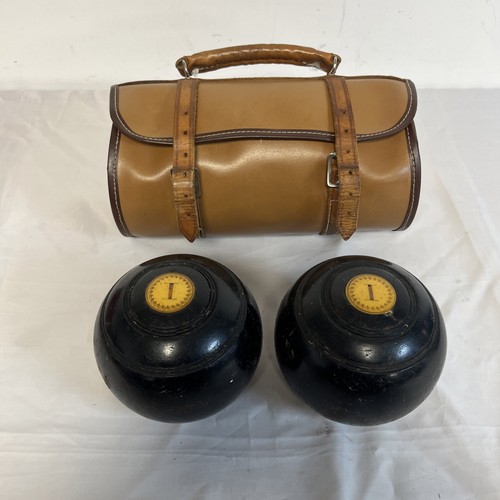 Vintage pair crown green - vintage, of